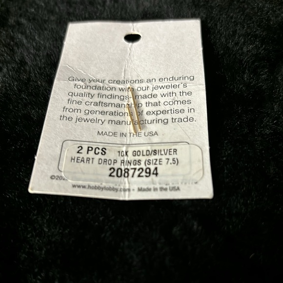 NWT The Jewelry Shoppe 2 Pieces 10K Gold/Silver Heart Drop Rings Size 7.5 Crafts - Picture 1 of 10